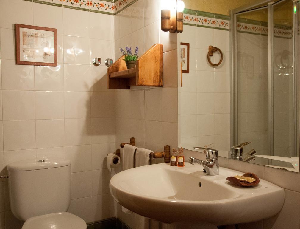 Sisquet Apartaments Erillavall Phòng bức ảnh